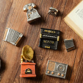 2307BA Nostalgia Retro Room Decor Miniature Items Ornaments Camera Phonograph Vintage Desk Home Decoration Accessories Photo Props